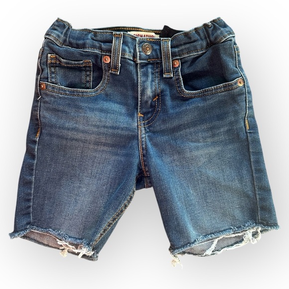 Bundle of 2 Boys Signature by Levi Strauss Blue Denim Shorts- Size 7 - Picture 3 of 10